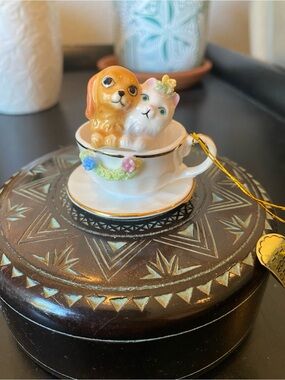 Vintage Napcoware Bone China Tea For Two Miniature Teacup Puppy Kitten Sticker